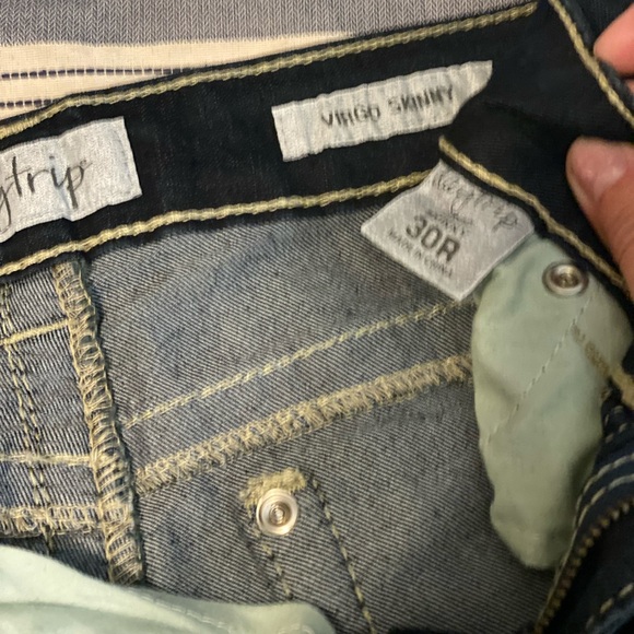 Buckle Day Trip Virgo skinnies Size 30r - Picture 2 of 2